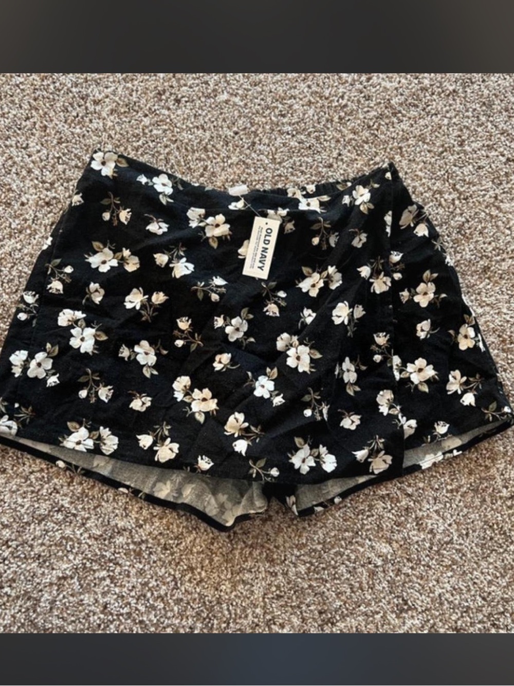 Old Navy Black Floral Skort with White Blossom Print - Picture 2 of 7